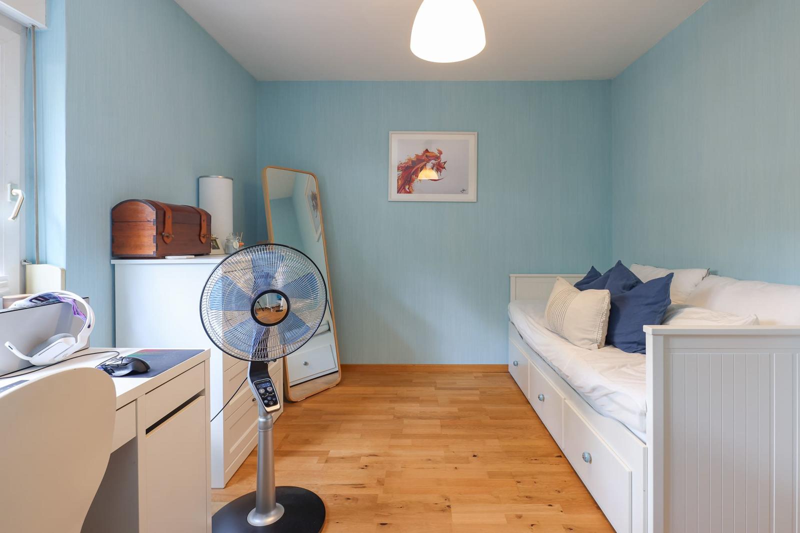 weiteres Schlafzimmer EG