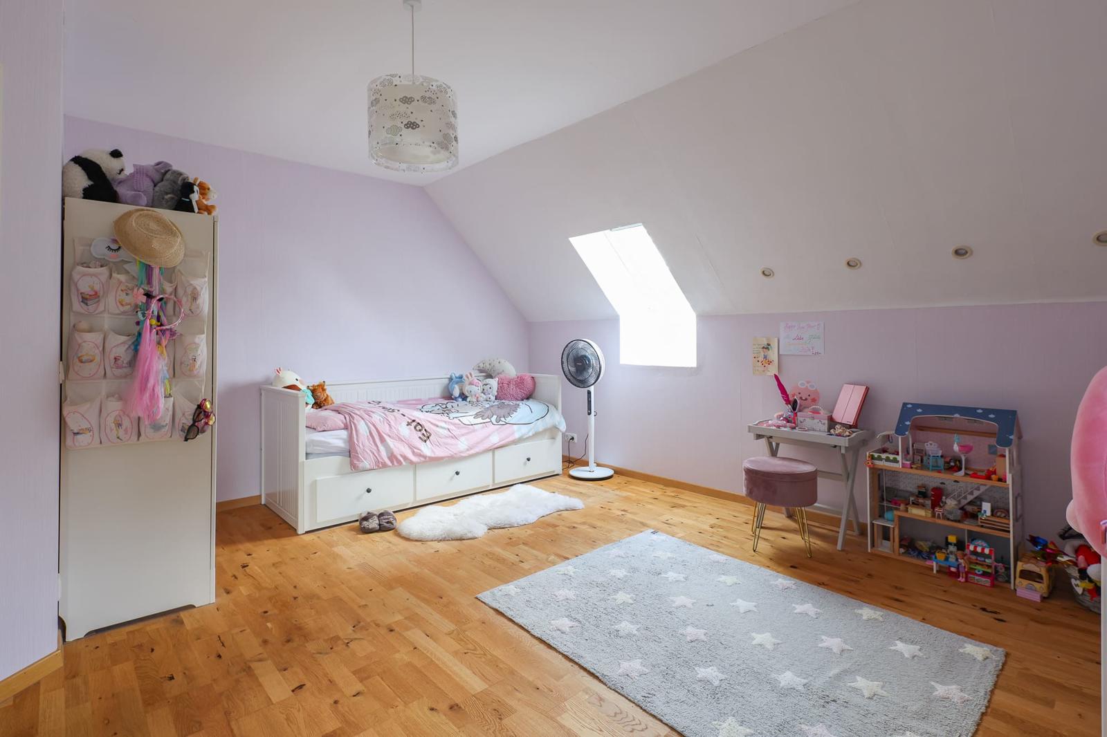 zweites Kinderzimmer DG