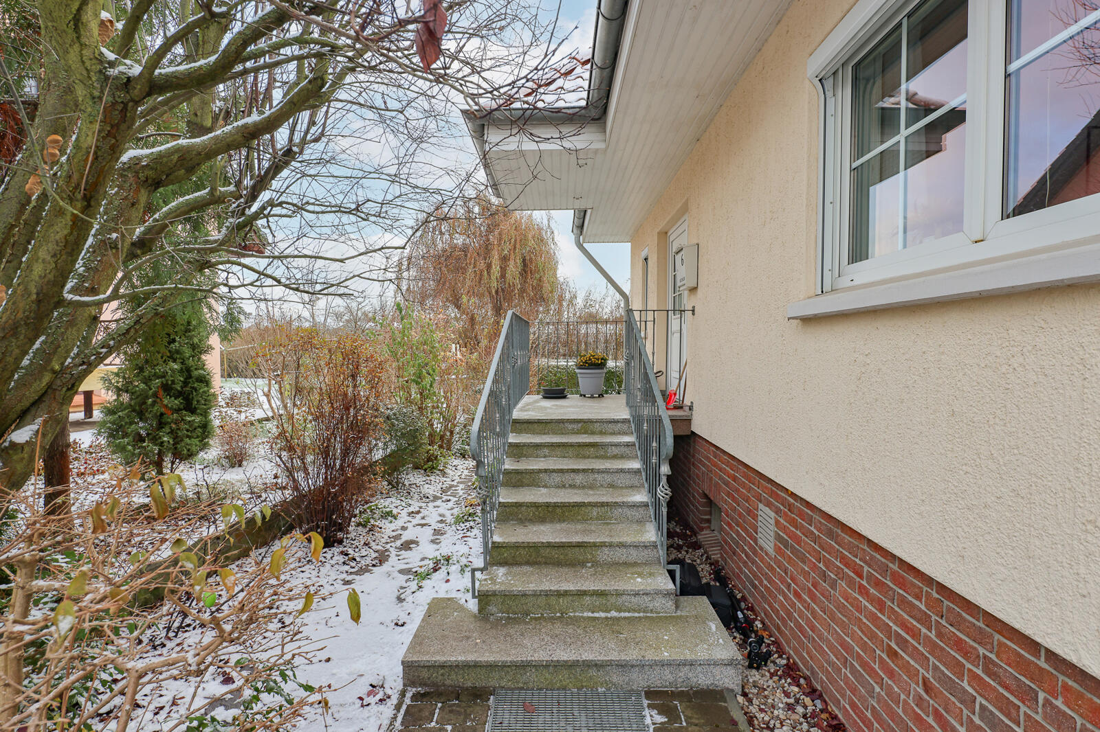 freitragender Eingangsbereich