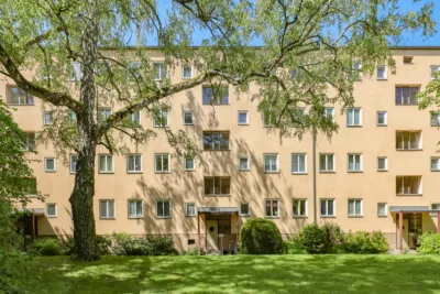 Sanierungsbedürftige 3-Zimmerwohnung | 67 m² | Balkon | Keller | Bezugsfrei, 12169 Berlin, Etagenwohnung