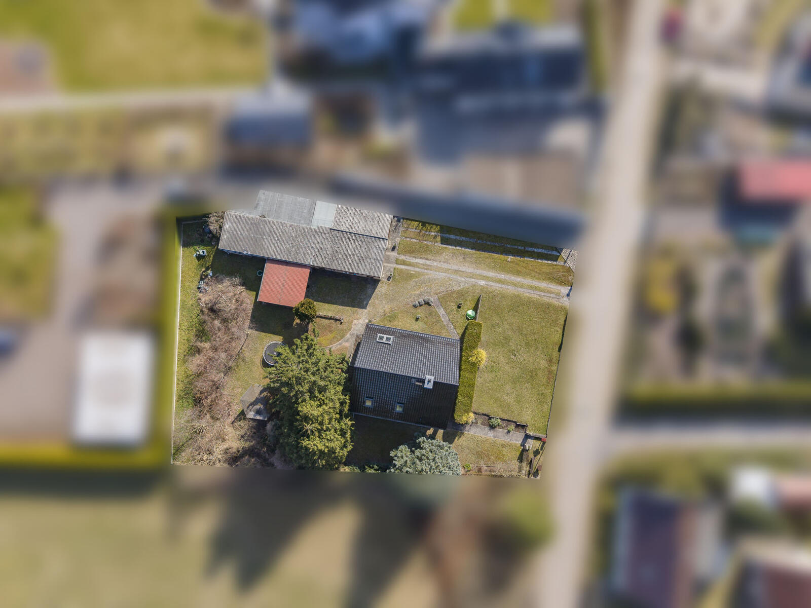 Grundstück