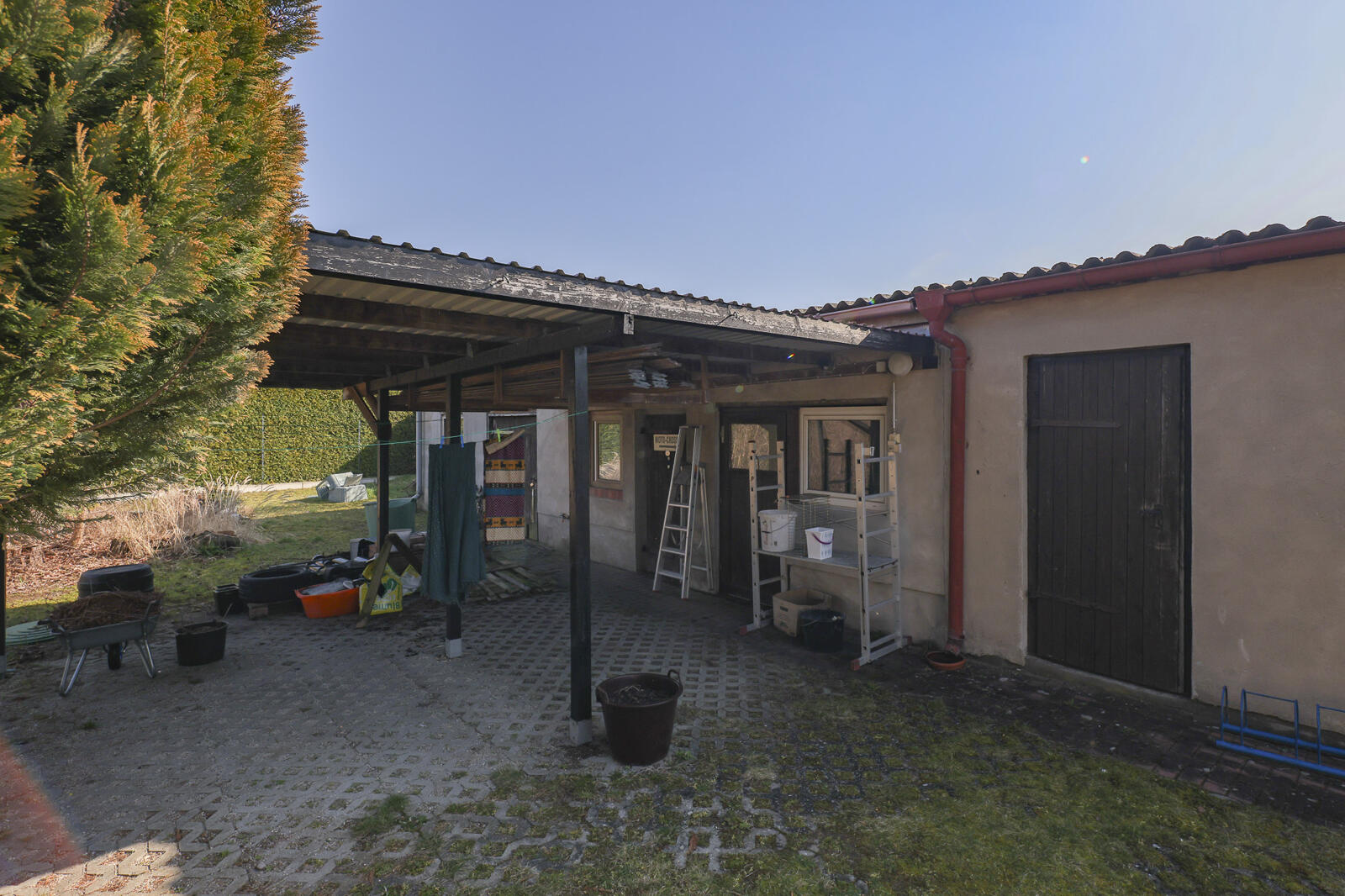 Carport