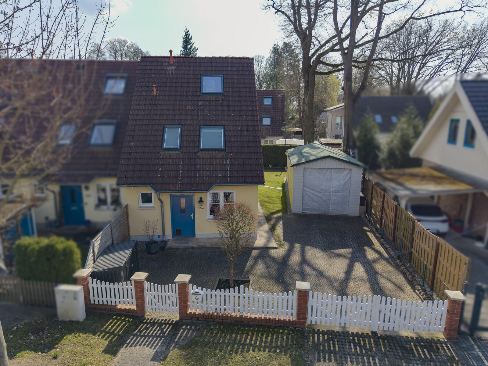 Straßenansicht