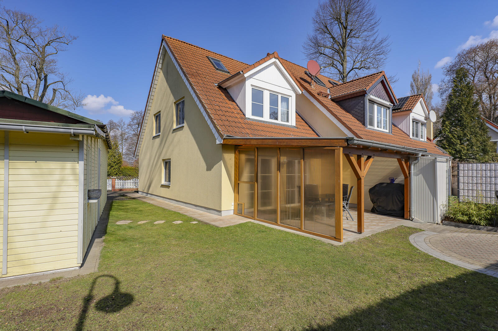 dem