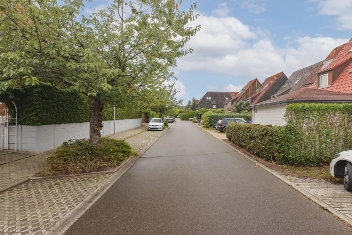 Straßenansicht
